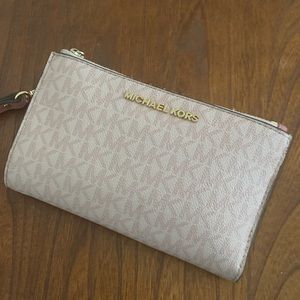 Pink MK wallet need gone